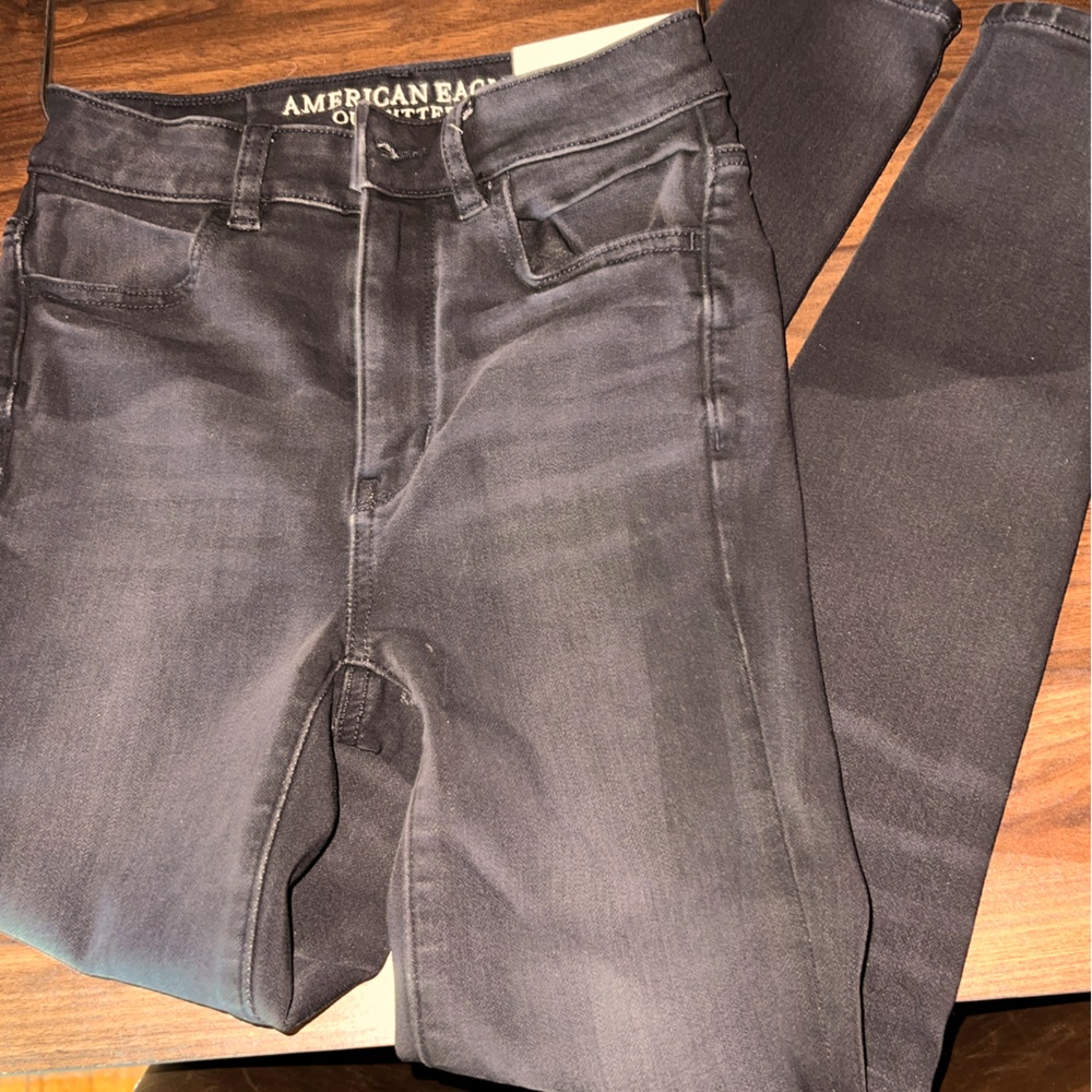 NWT American Eagle Black Jeggings